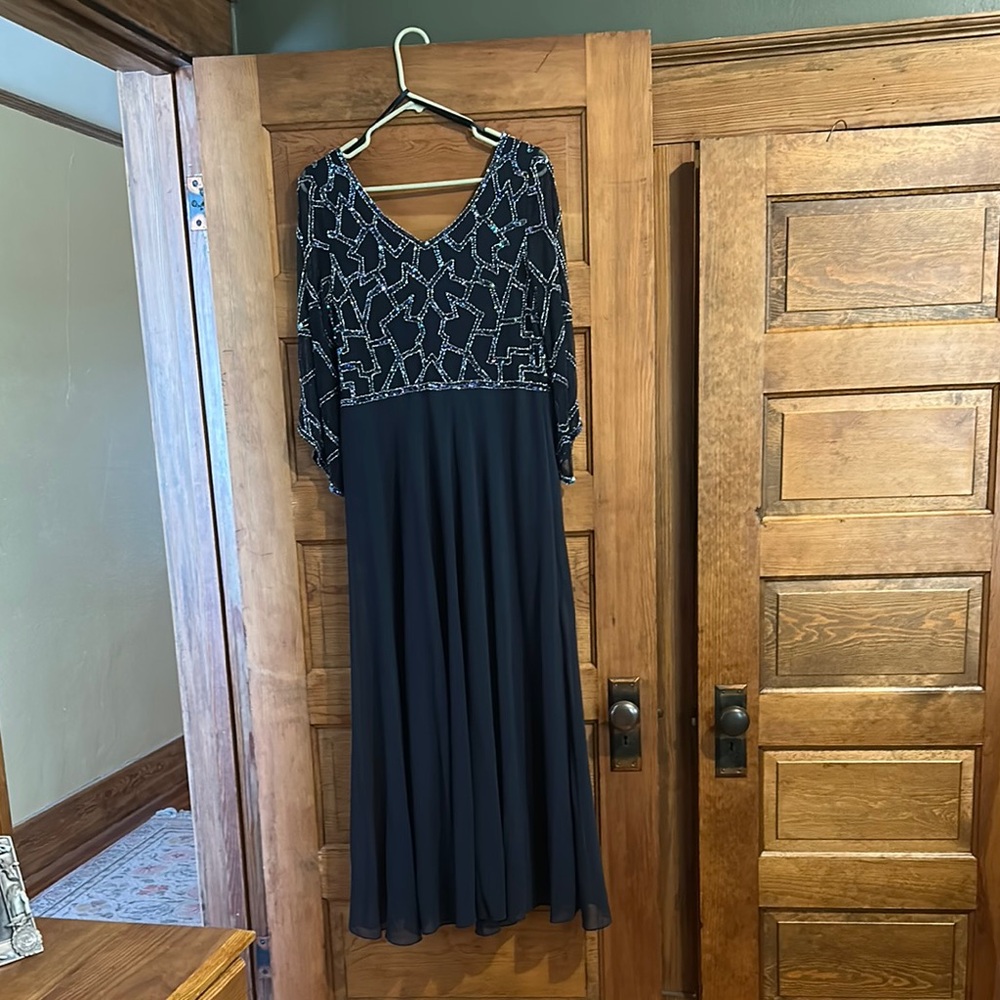 Elegant Black Evening Gown with Silver Detailing